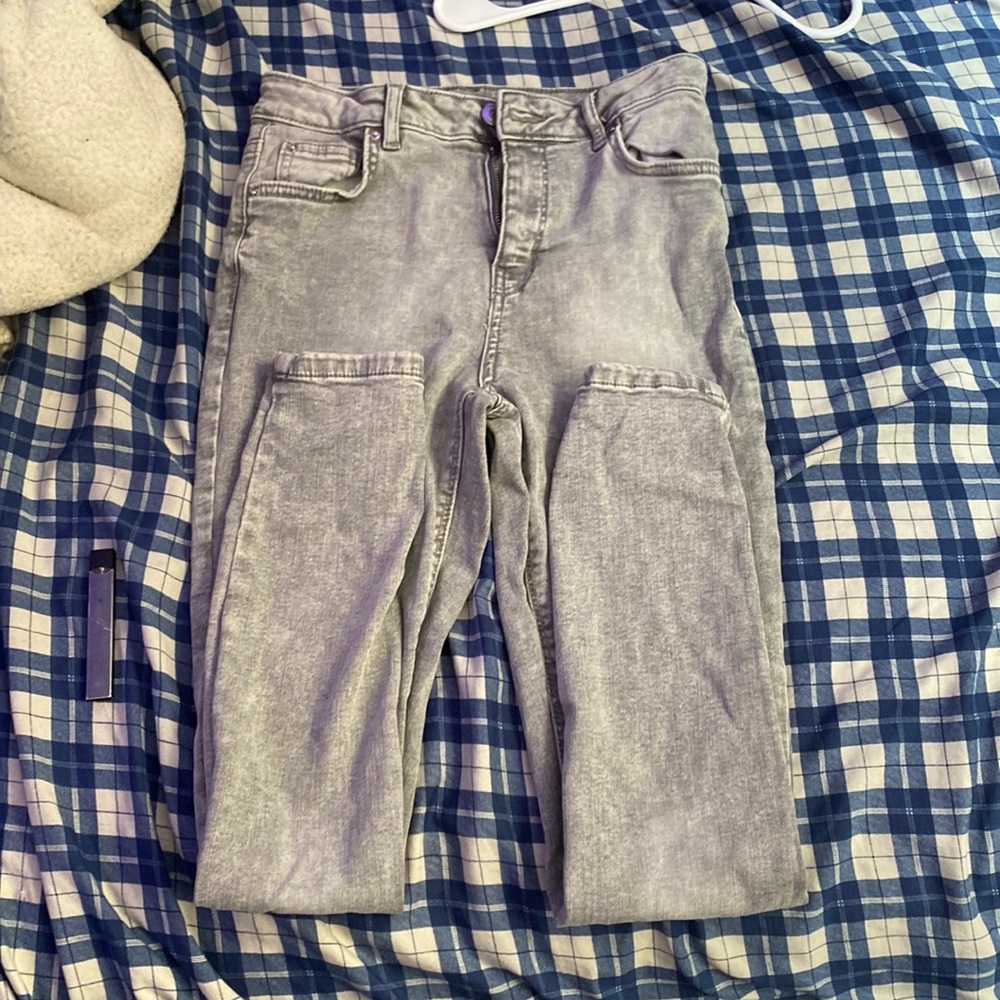 Light grey jeans